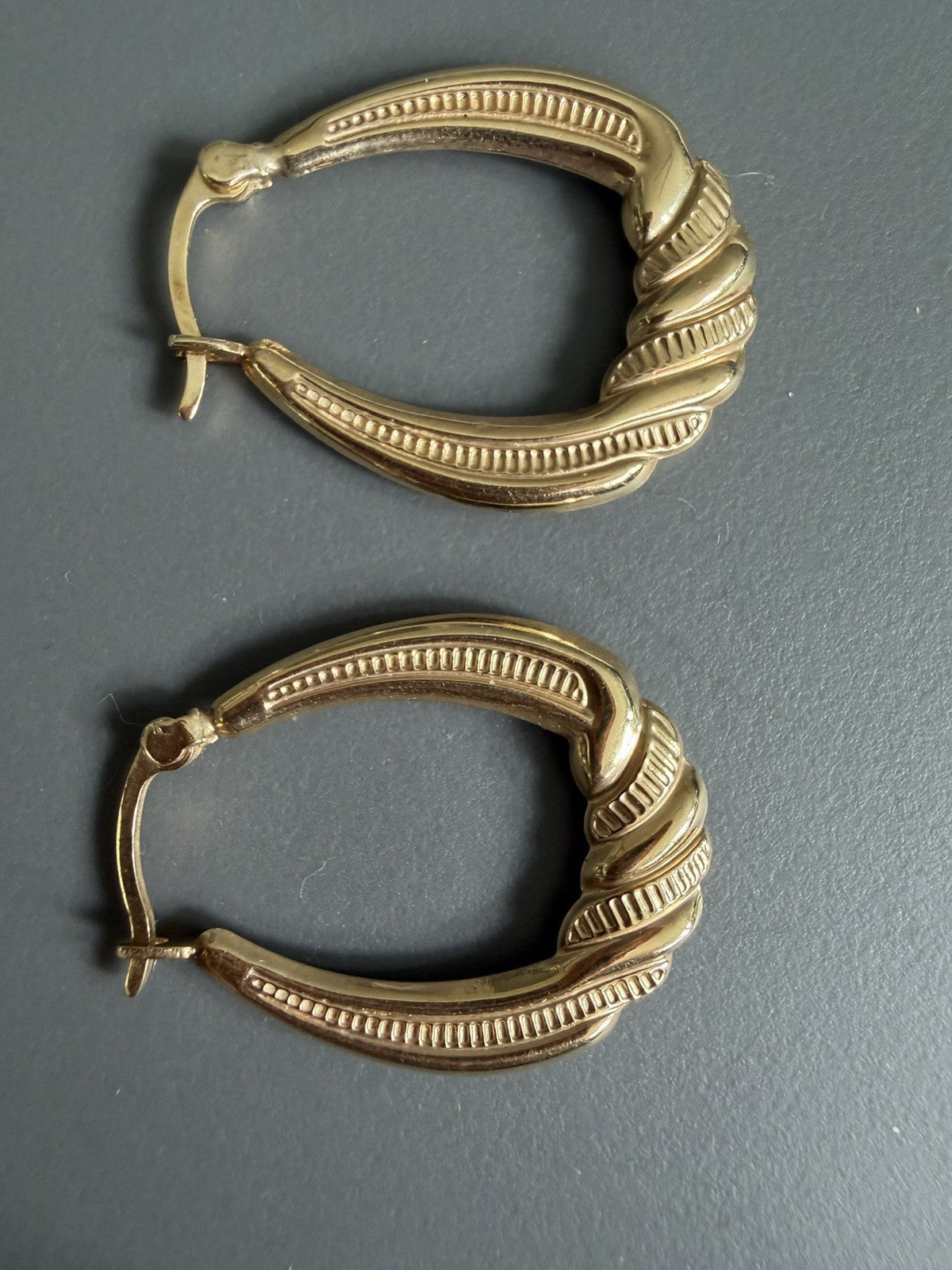Vintage 14K Yellow Gold Twisted Rope Hoop Earrings Textured 1.5g