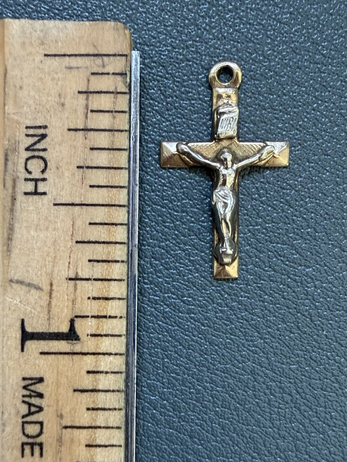 14K Yellow Gold INRI Crucifix Cross Pendant Charm Jesus Christ Vintage