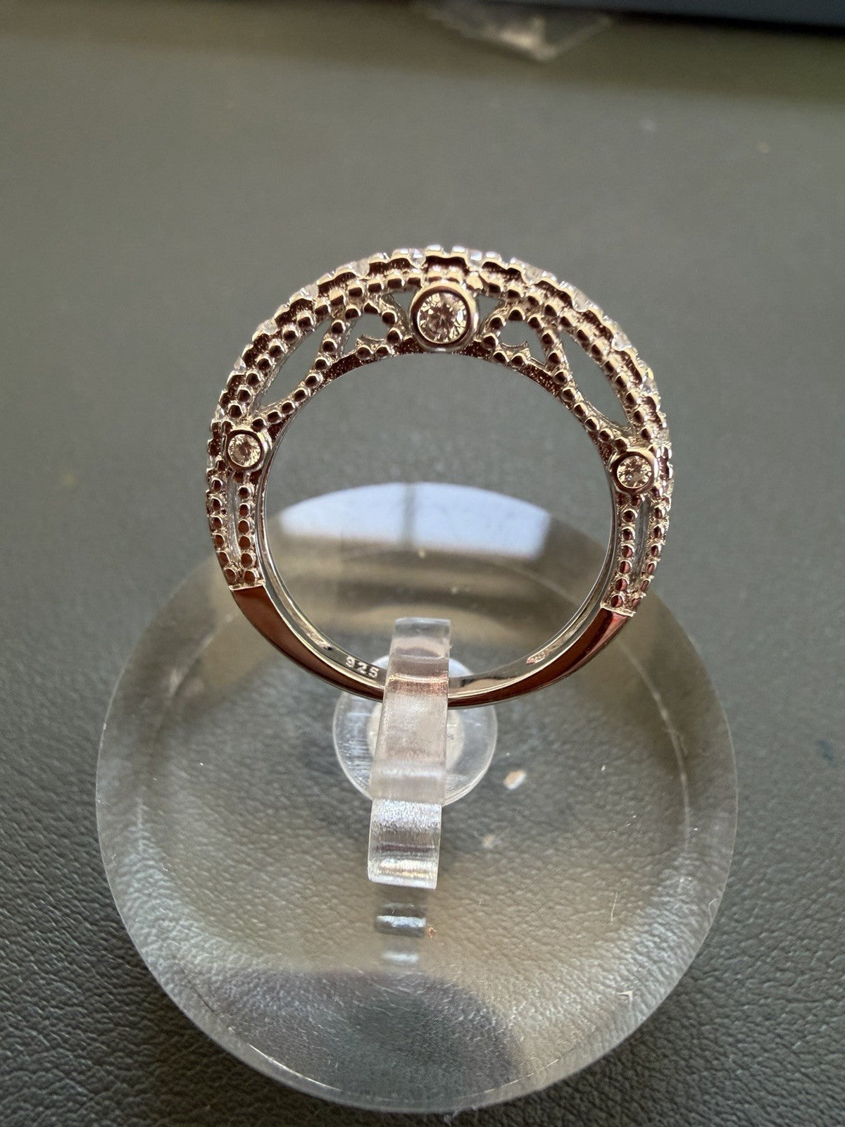 925 Sterling Silver Bezel Set CZ Band Ring Size 5.25 detailed filigree band 