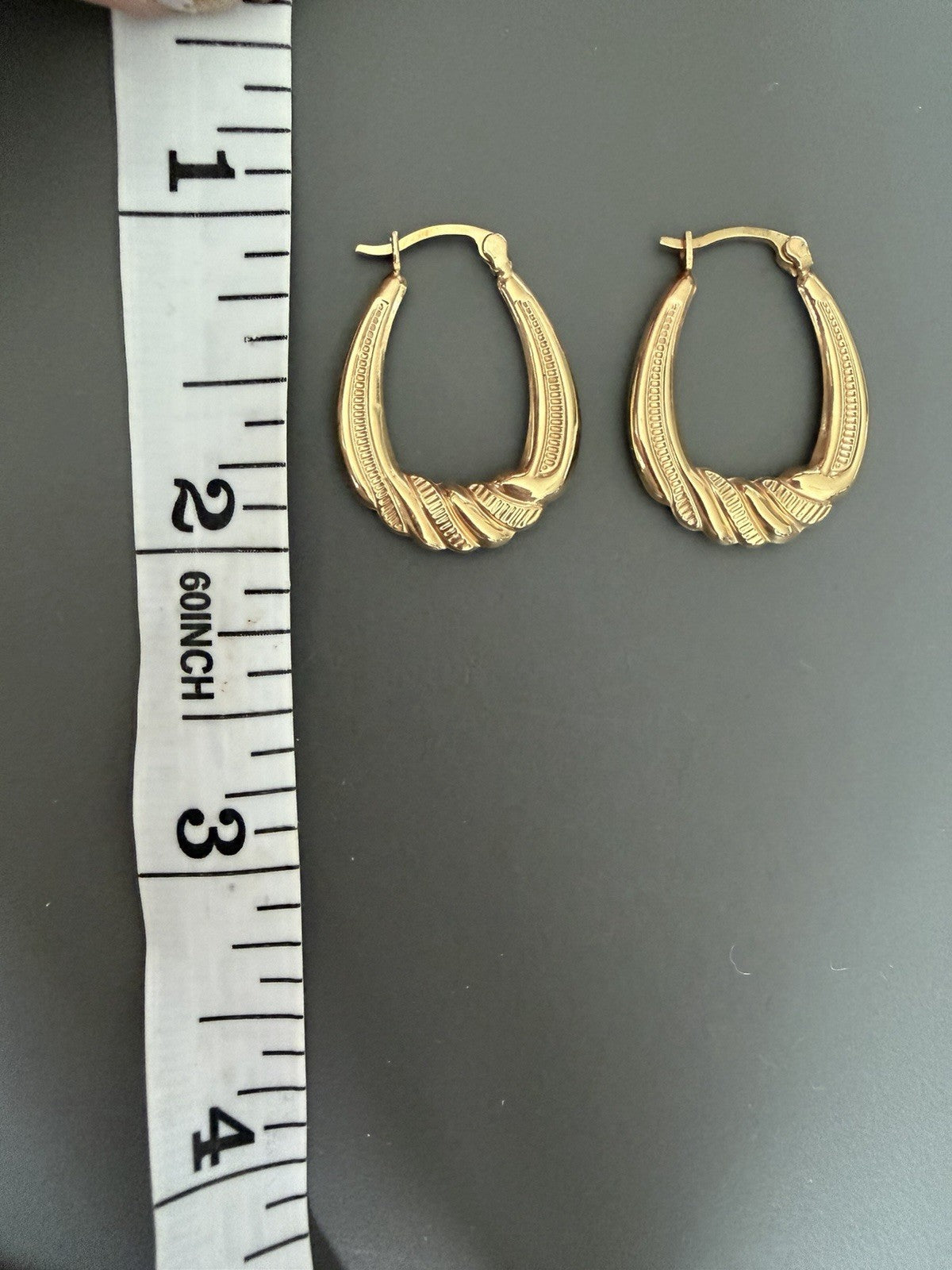 Vintage 14K Yellow Gold Twisted Rope Hoop Earrings Textured 1.5g