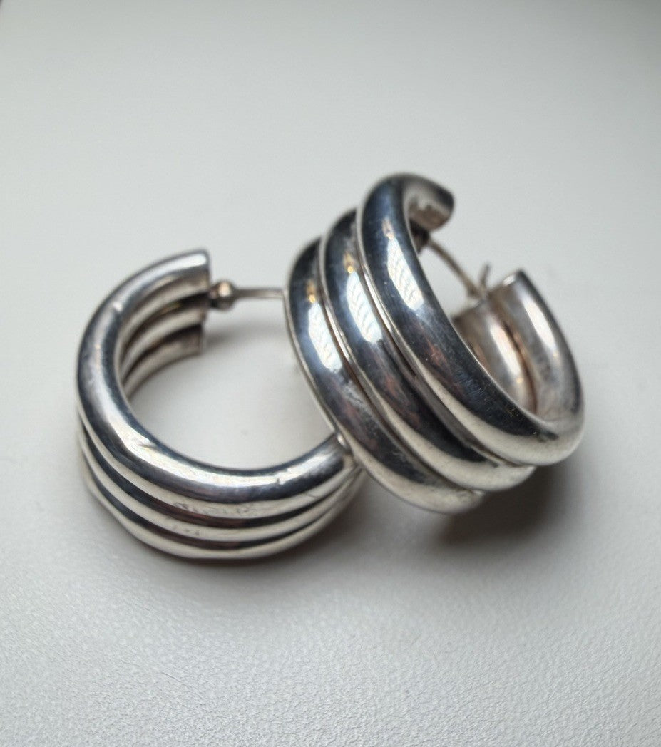 Vintage Sterling Silver 925 Earrings Pierced Triple Ring Strand Hoops Layered