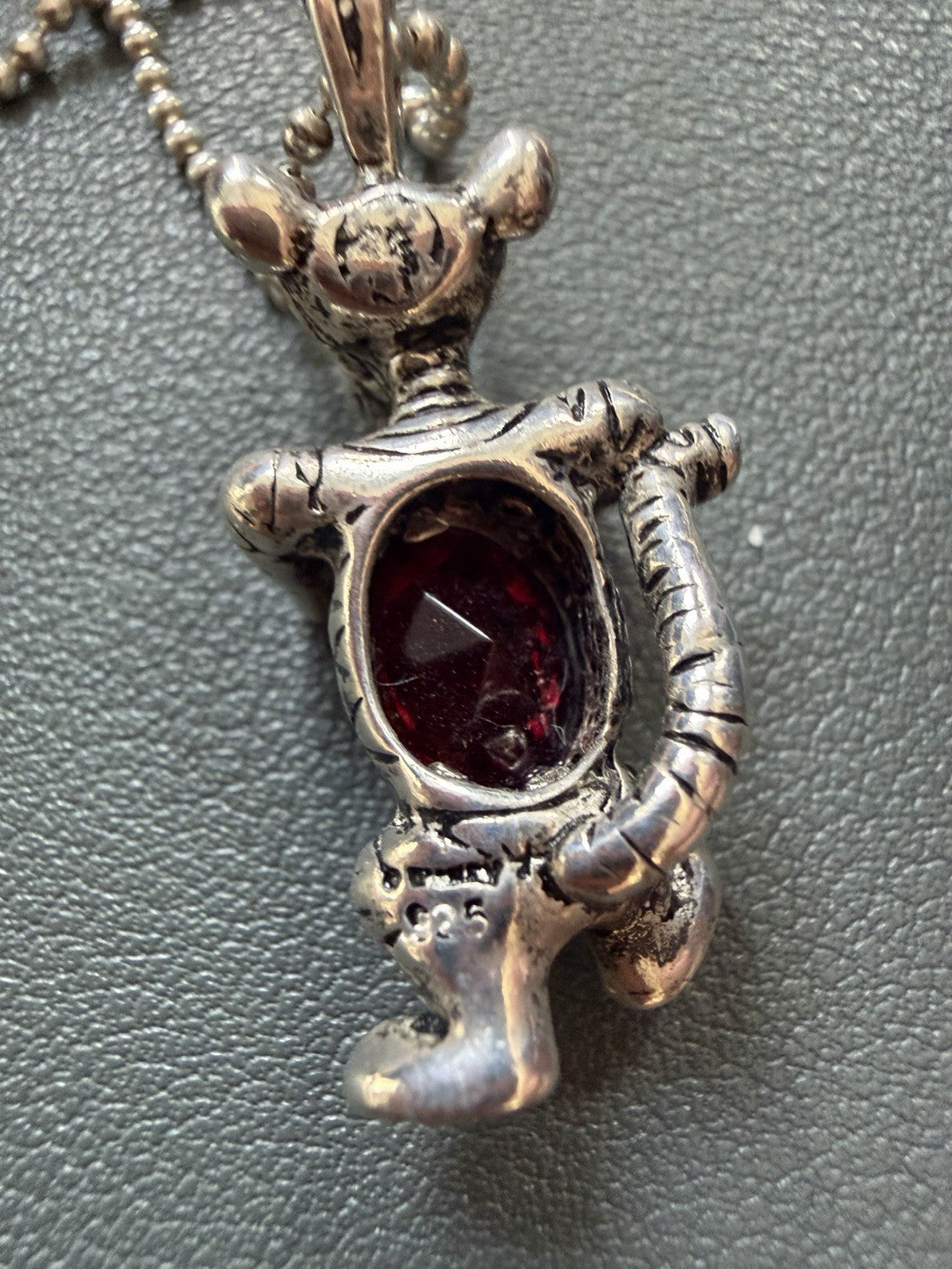 Vintage Disney Tigger Sterling Silver Garnet Belly Pendant Necklace 24”
