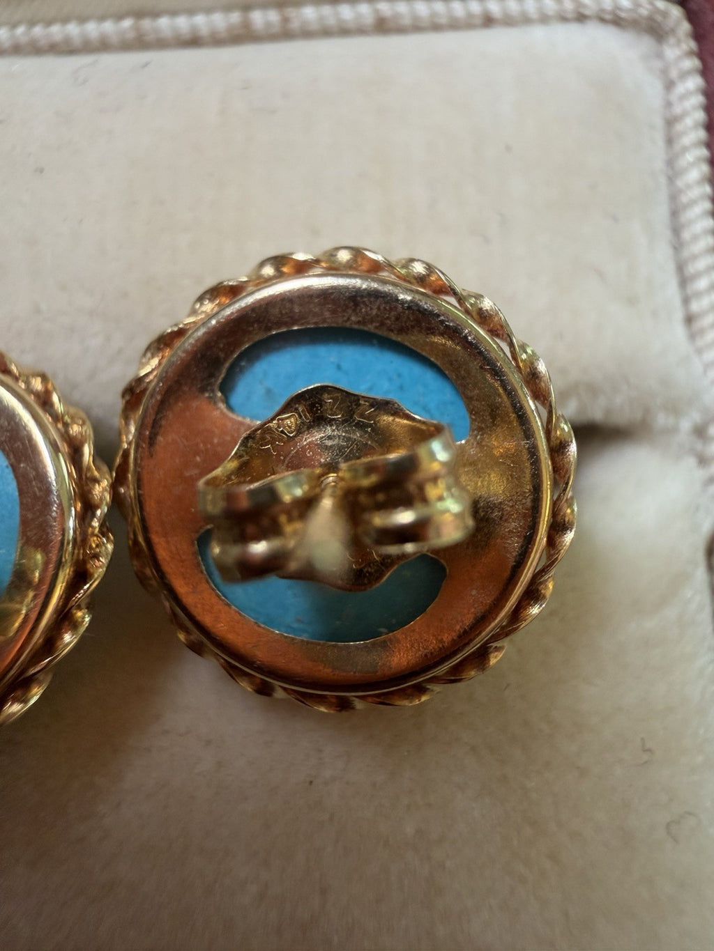 Vintage 14K Yellow Gold  Round Cabochon Sleeping Beauty Turquoise Earrings