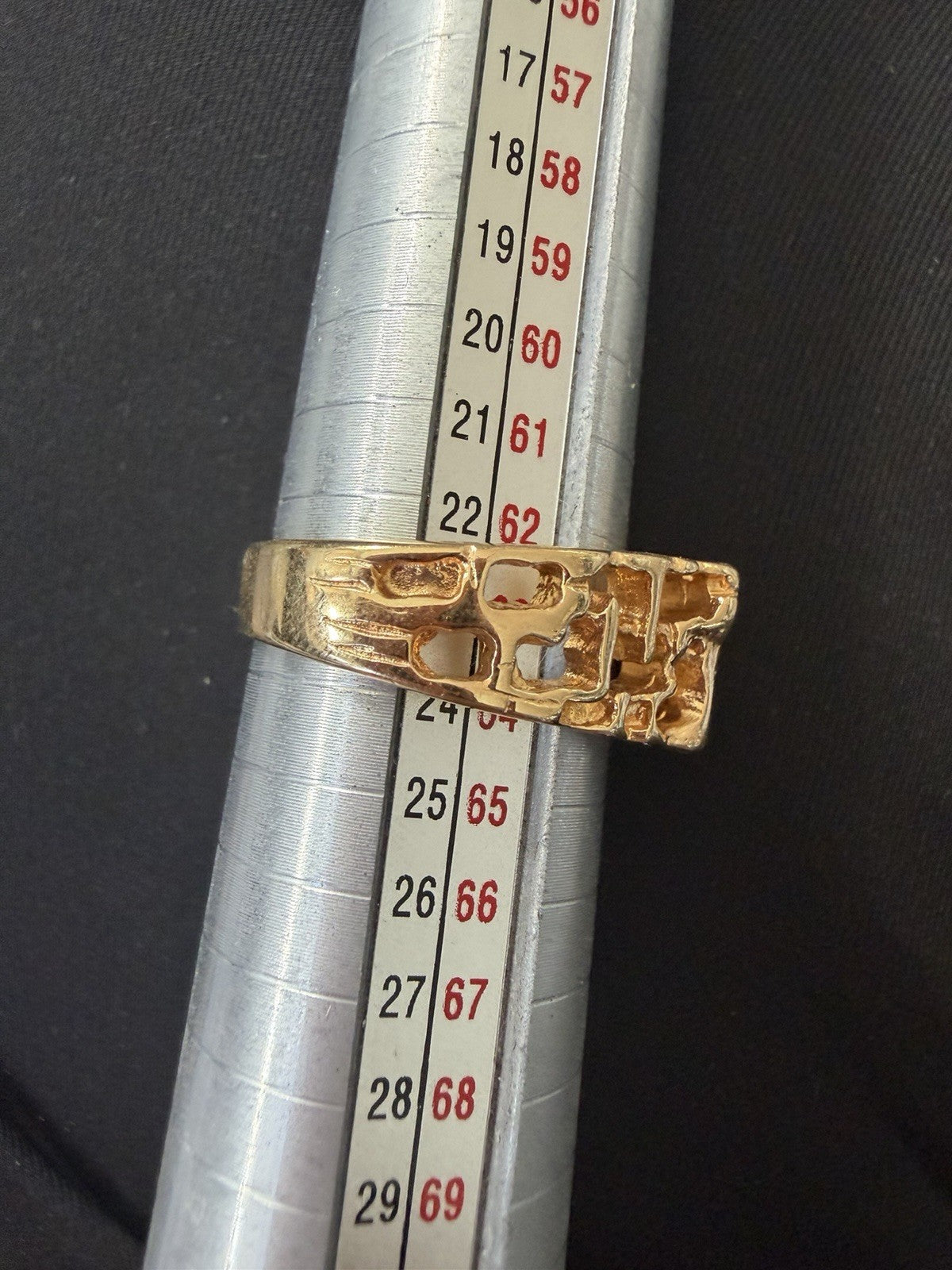 14K GE Yellow Gold Band Ring with Round clear glass Prong Setting, Size 10.5-11