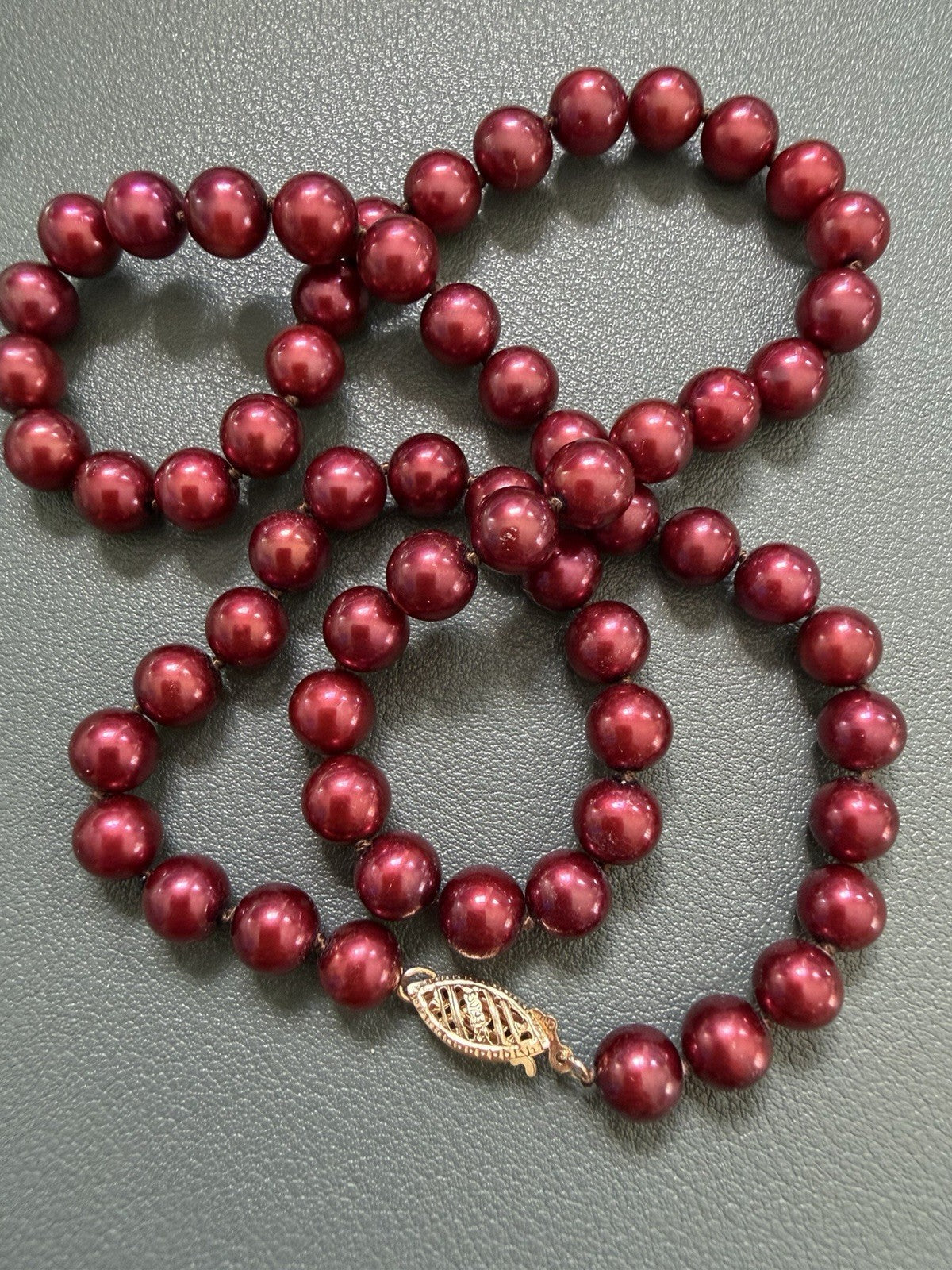 Beautiful burgundy red dyed cultured pearl 14K gold hand knotted necklace 17in