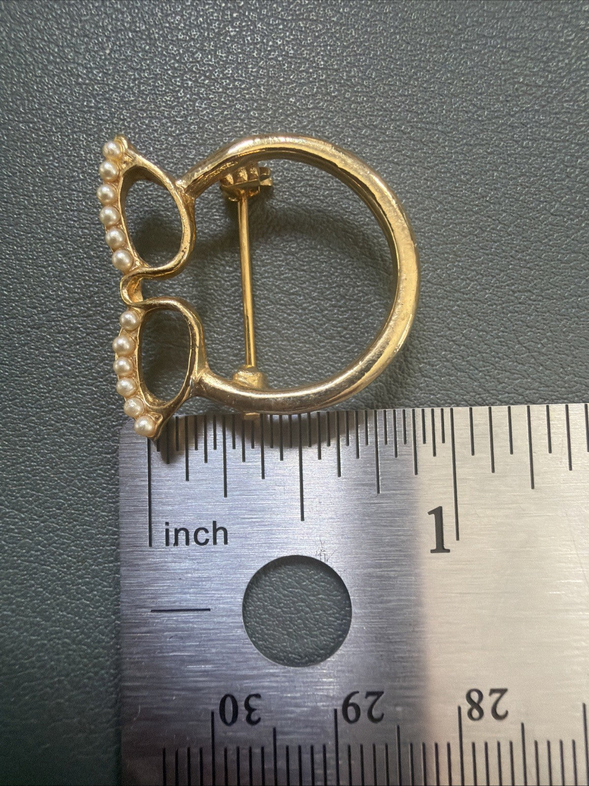 Vintage Novelty Petite Gold Tone Eyeglass Brooch Pin Faux Pearl Glasses
