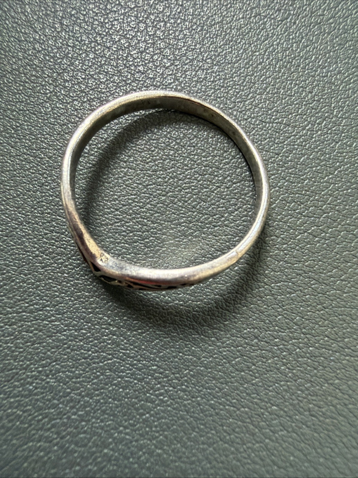 Silver Tone Filigree Chevron Dainty Delicate Statement Ring - Size 9.25