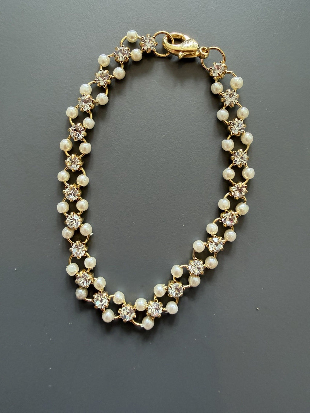 Bundles Set Of Two bracelet rhinestones and faux pearls