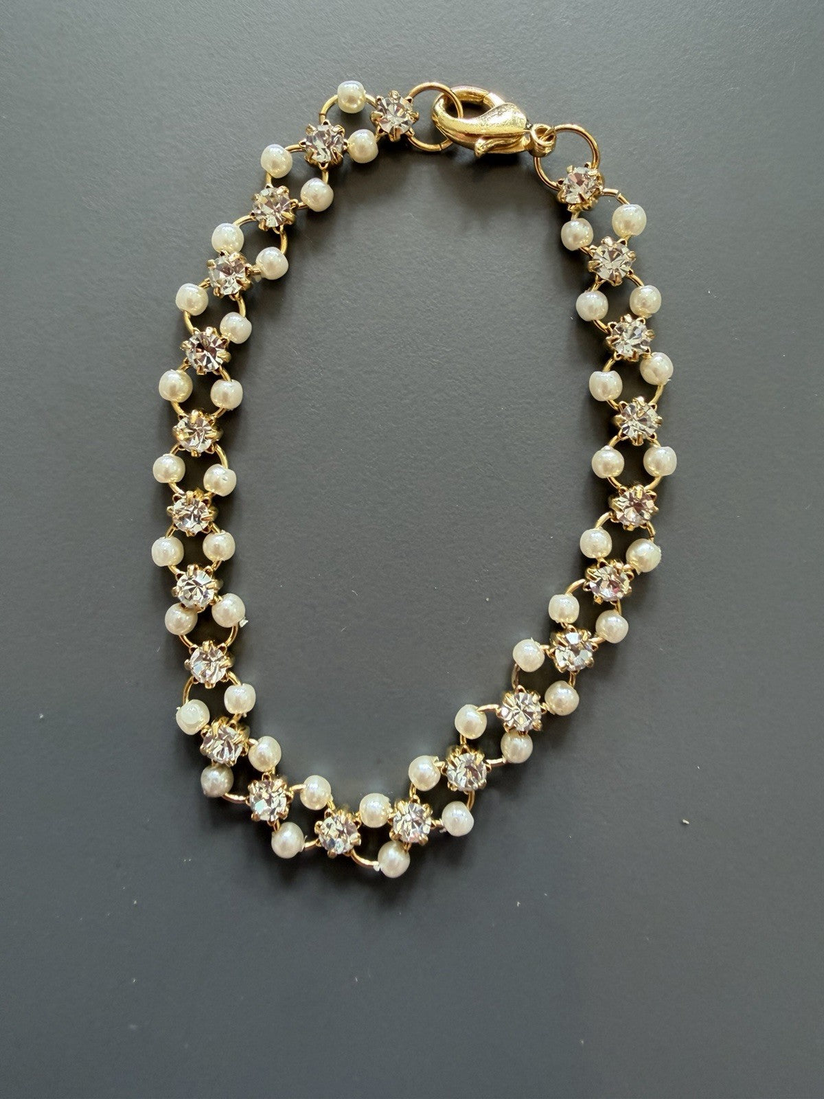 Bundles Set Of Two bracelet rhinestones and faux pearls