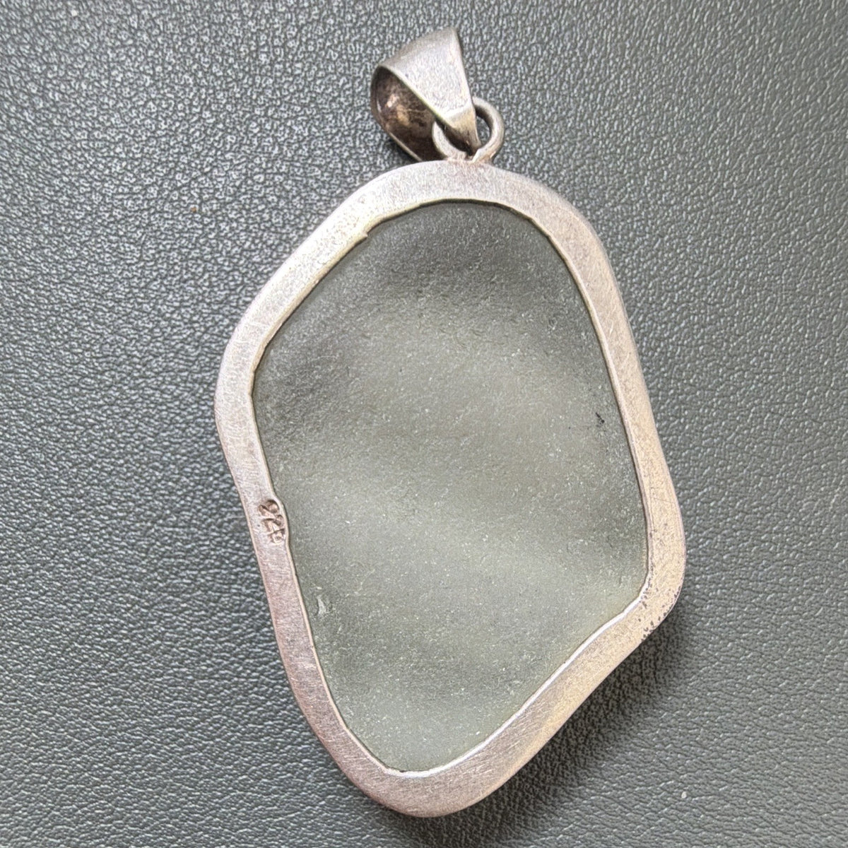 Vintage 925 Sterling Silver Freeform Sea Glass Bezel Set Pendant Signed 