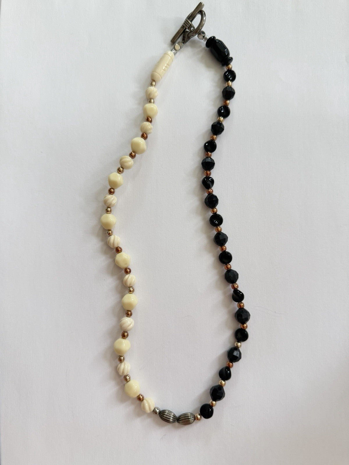 Vintage Black & White Swirl Beaded Necklace Silver Tone Spacers Toggle Clasp
