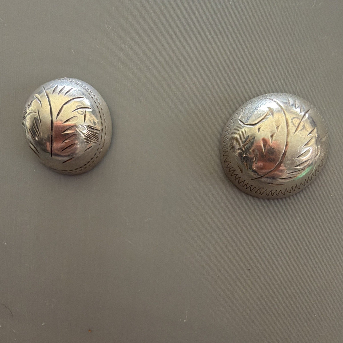 Vintage Sterling Silver 925 Round Dome detailed etch Engraved Stud Earrings 