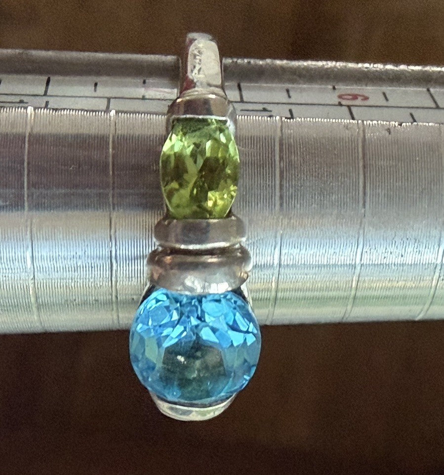 BEAUTIFUL CNA STERLING SILVER OVAL CUT TOPAZ PERIDOT BAND RING SZ 6.75-7