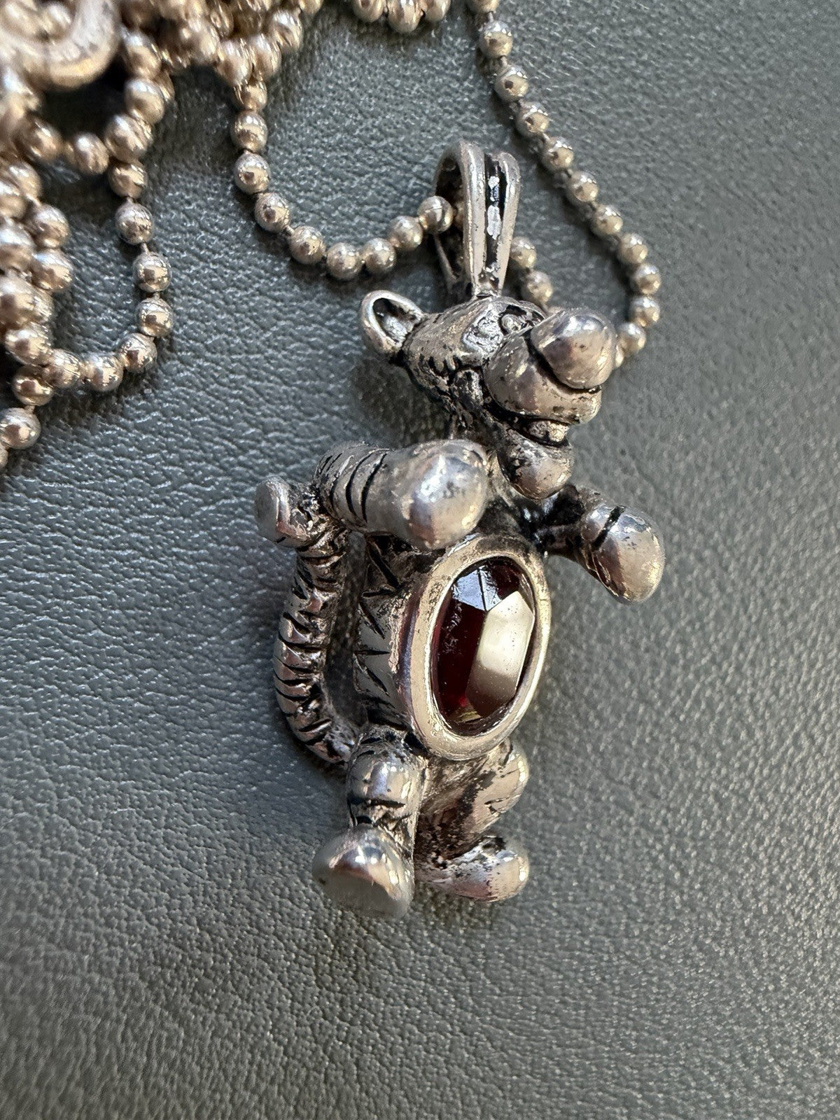 Vintage Disney Tigger Sterling Silver Garnet Belly Pendant Necklace 24”