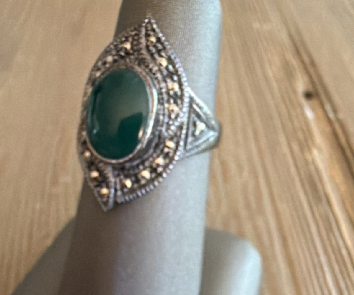 Vintage 925 Sterling Silver Green Onyx Marcasite Cocktail Ring Size 10