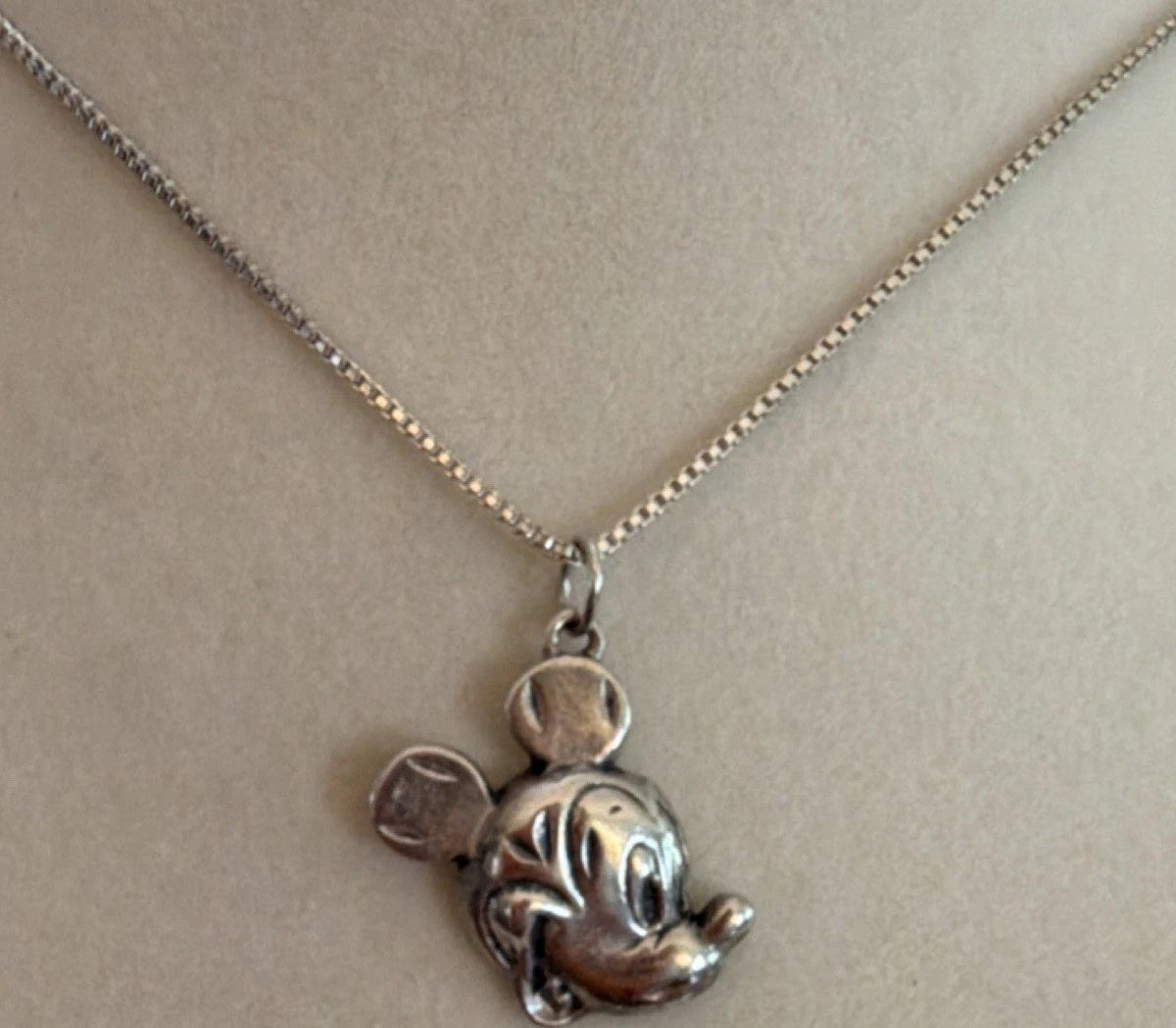 Vintage Disney Mickey Mouse Silver Silver 925 Pendant And 18inch chain