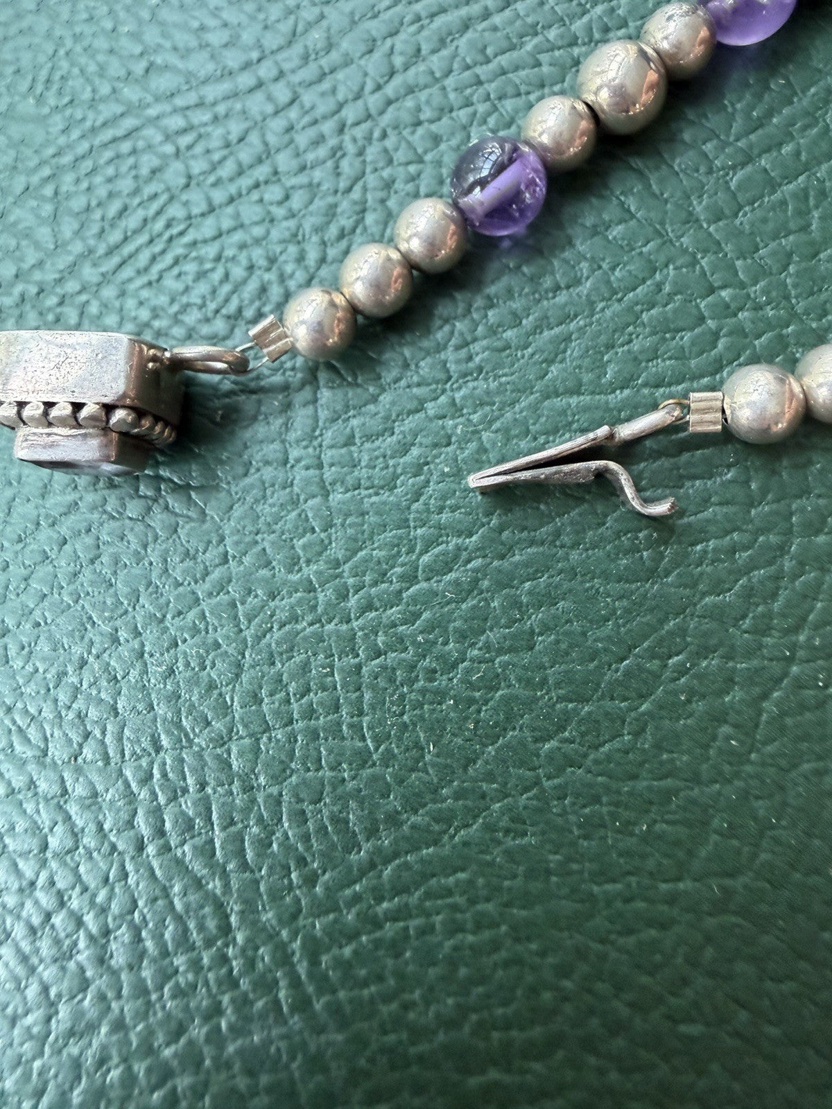 925 Sterling Silver Native Style Amethyst Bead Bracelet Gorgeous Box Clasp 6.5