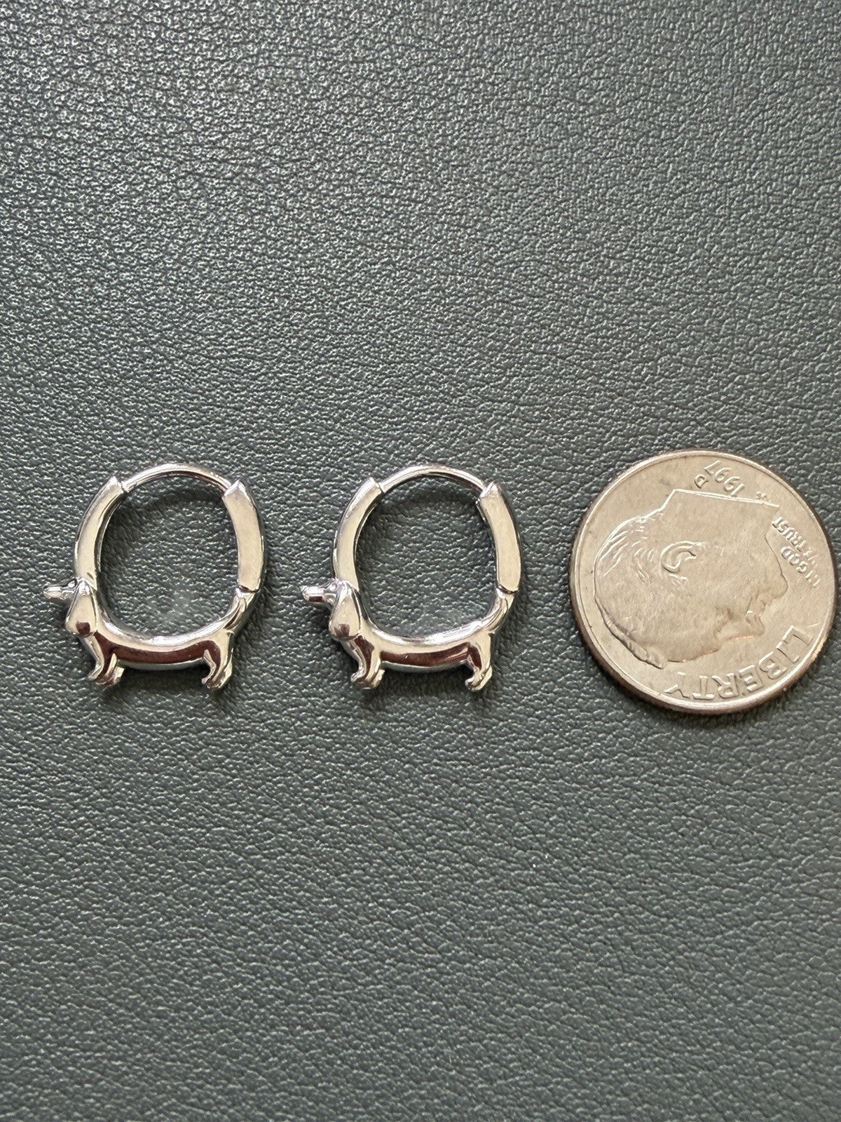 Pair of 925 Sterling Silver Adorable Dachshund Dogs Women Earrings Animal