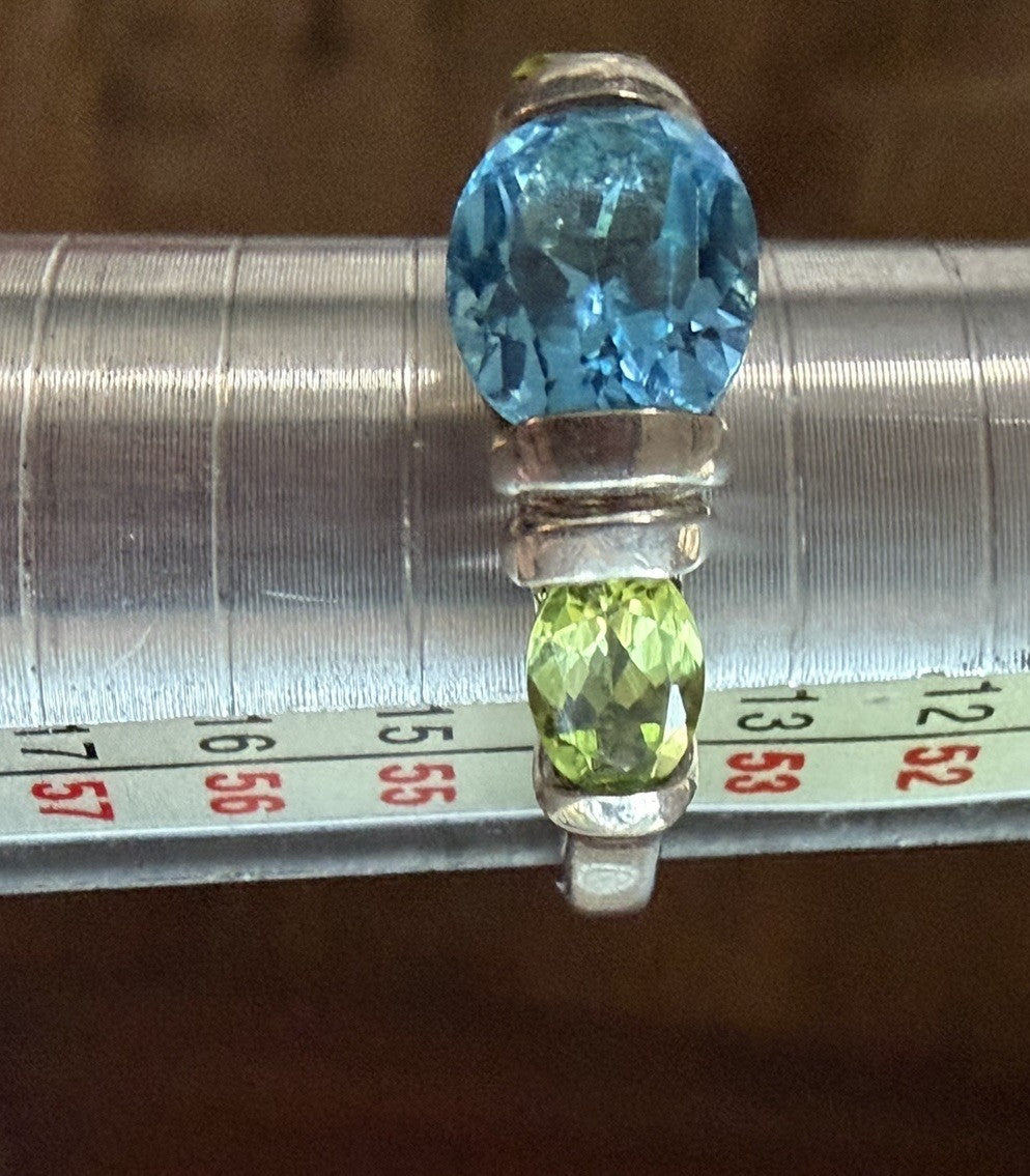 BEAUTIFUL CNA STERLING SILVER OVAL CUT TOPAZ PERIDOT BAND RING SZ 6.75-7