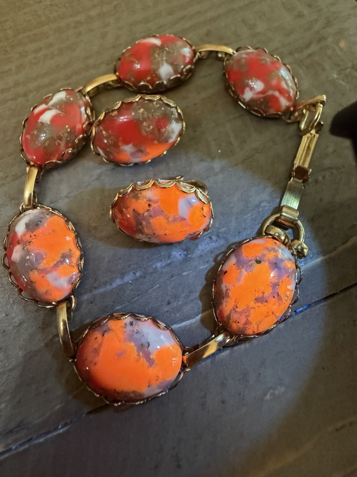 Gold Tone Vintage Oval Glowing Confetti Cab Orange/red/gold Bracelet & Earrings