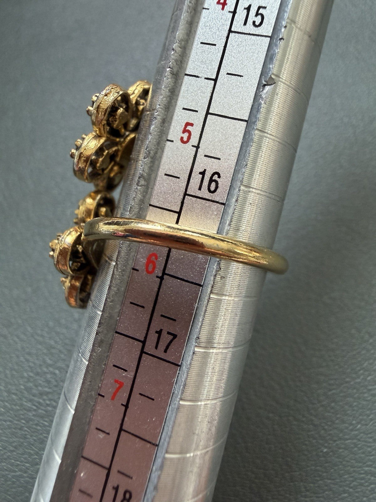 Gold Toned Flower Floral Bypass Ring With Amber Or Garnet Colored Stones Sz 8