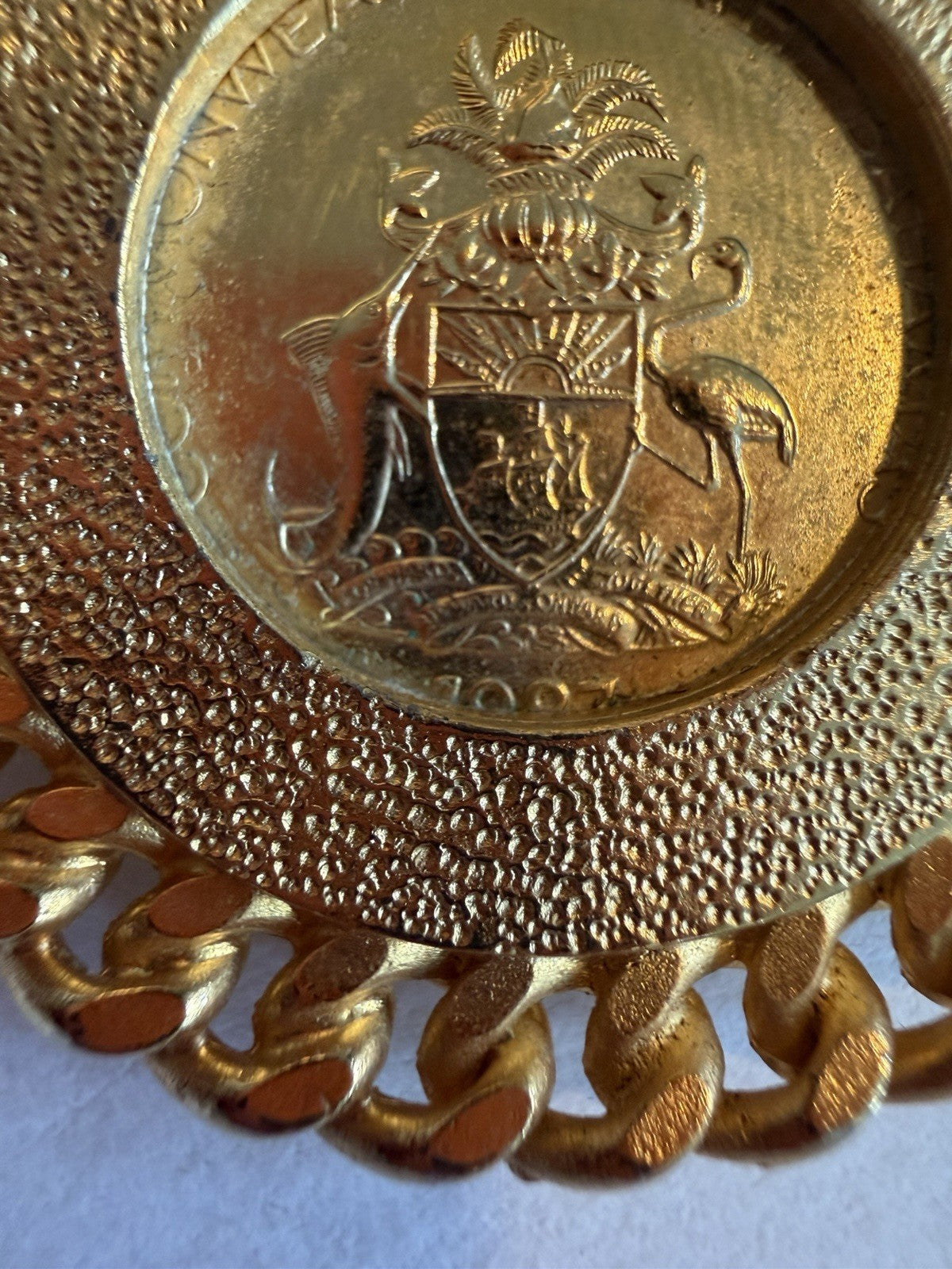 Coin Jewelry - Bahamas 10cent coin in gold toned bezel pendant - Rare Find