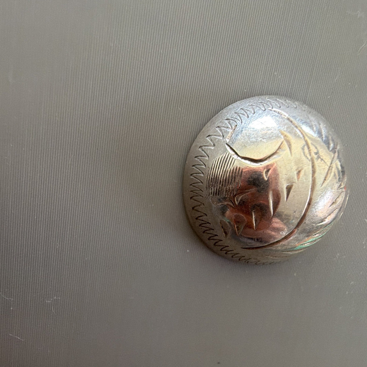 Vintage Sterling Silver 925 Round Dome detailed etch Engraved Stud Earrings 