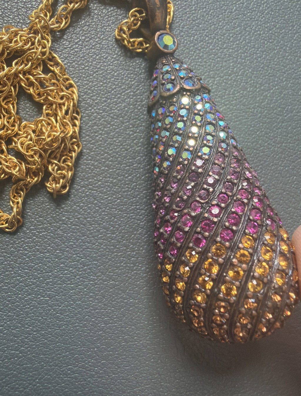 JOAN RIVERS Large Colorful Rainbow Crystal Teardrop Necklace 29inch