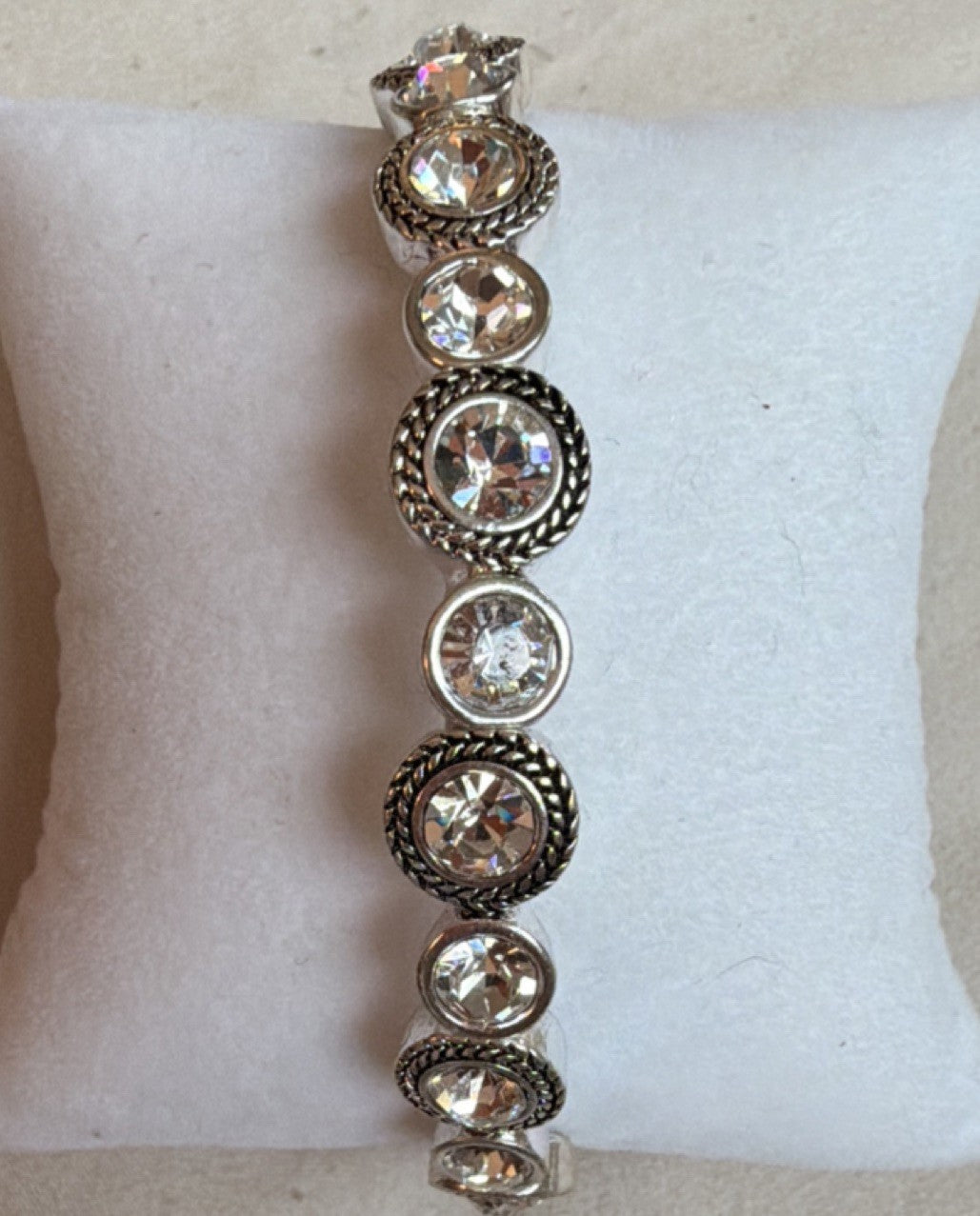 Silver Tone Clear Round Crystal Bezel Set Tennis Link Stretch Bracelet  7.5-8in
