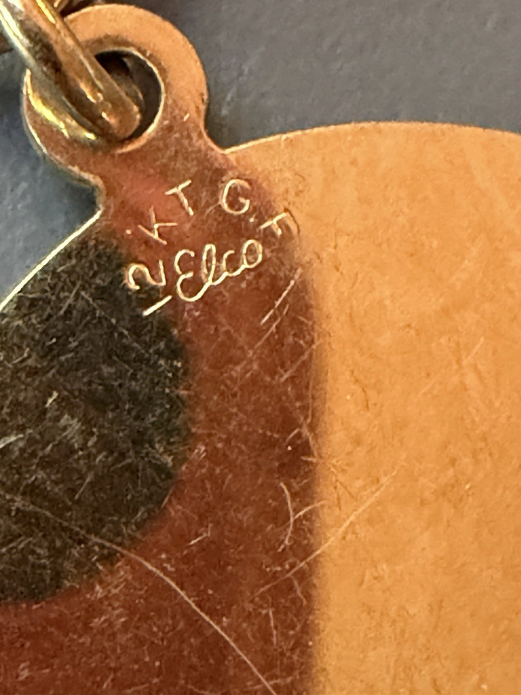 Vintage 12KT Gold Filled Keychain Ring/fob Merry Christmas Tree Elco Round