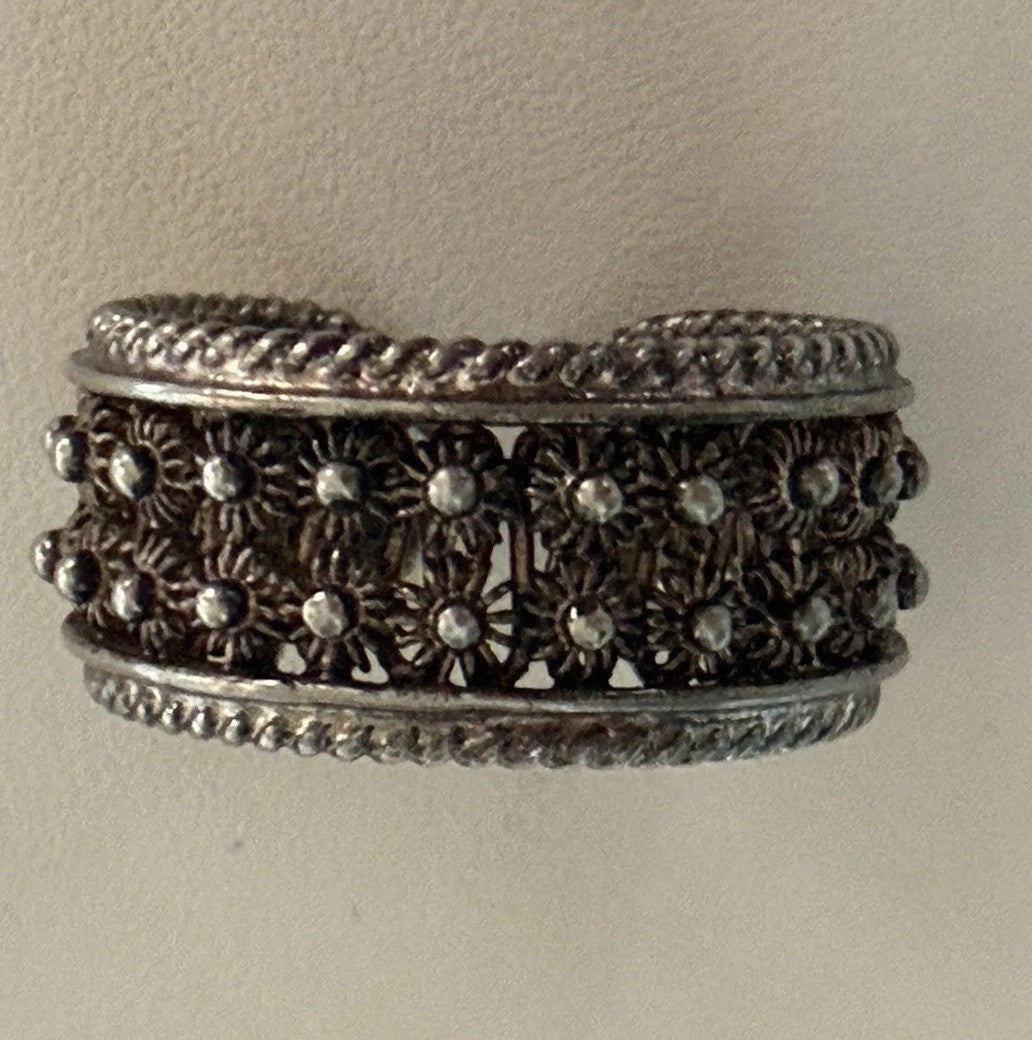 Signed 925 Sterling Silver Wide Open Cuff Band Ring Floral Design Sz 7