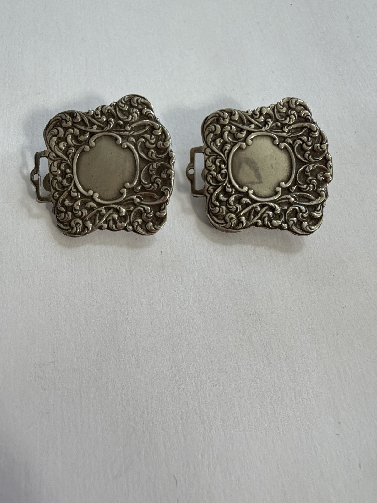 Vtg Luggage Tag Repousse Scroll 925 Earrings Sterling Silver
