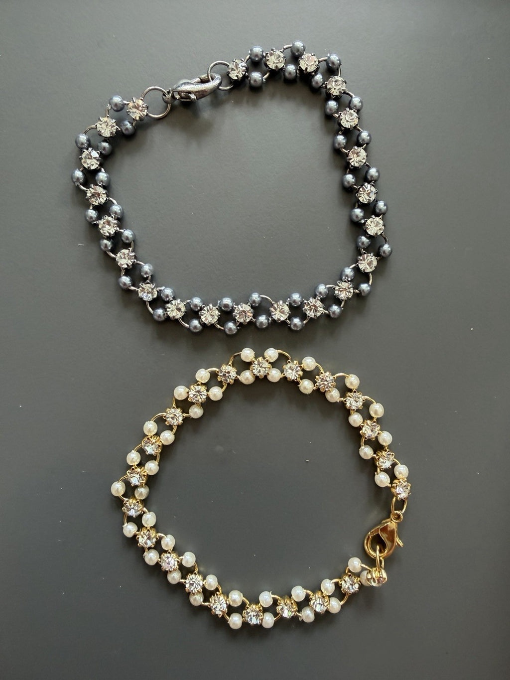 Bundles Set Of Two bracelet rhinestones and faux pearls