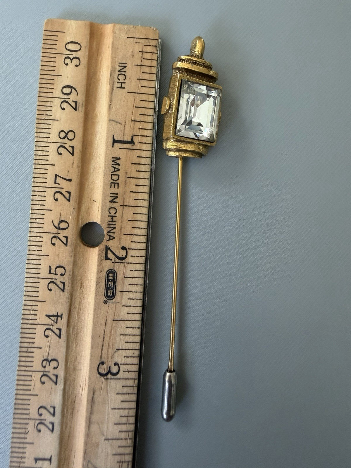 Vintage Street Light Lamppost Lantern Crystal Brooch Pin Gold Tone Clear