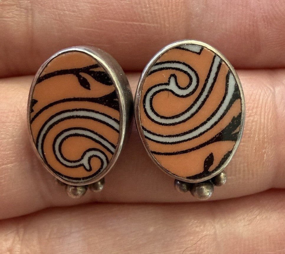 Jessica Lee JL 925 Sterling Silver Stud Earrings Inlay Peach Coral ColorAbstract