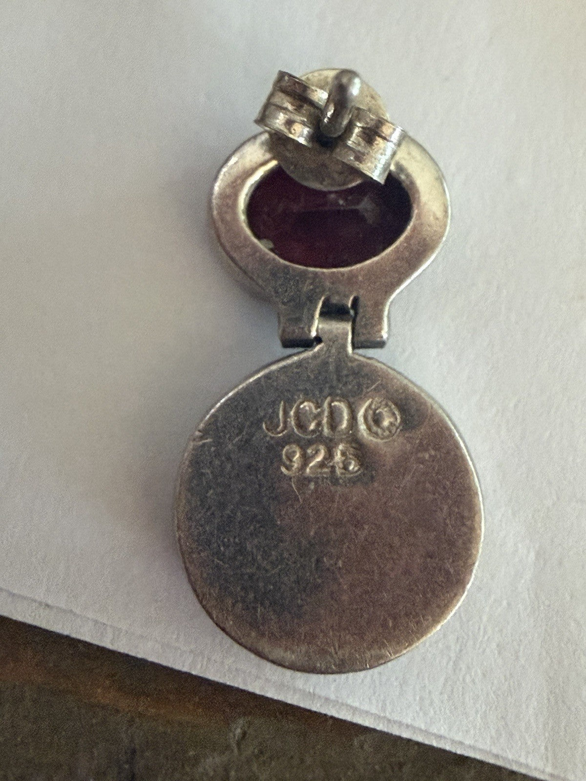 JCD Sterling Silver 925 Dangle Earrings garnet and onyx  Oval Stone post back