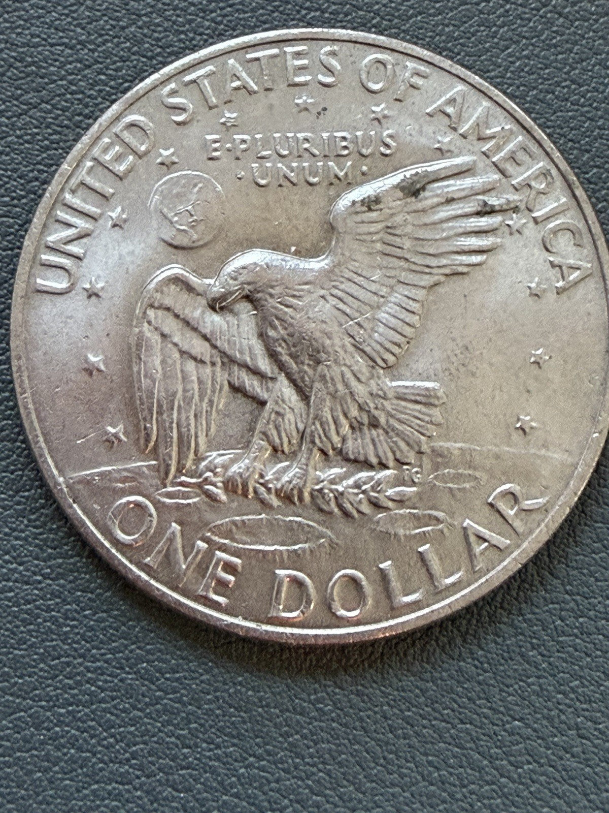 1972 USA  Dollar Liberty Eisenhower Coin Flying Eagle No Mint Type 2 Or 3 ?