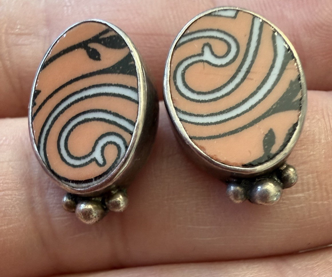Jessica Lee JL 925 Sterling Silver Stud Earrings Inlay Peach Coral ColorAbstract