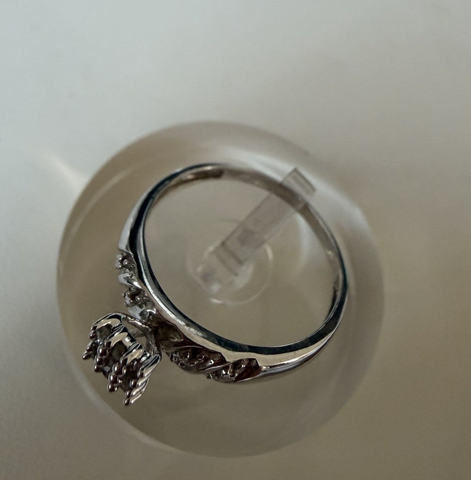 10K White Gold Natural Diamond Cluster Ring  Prong Set Sz 7