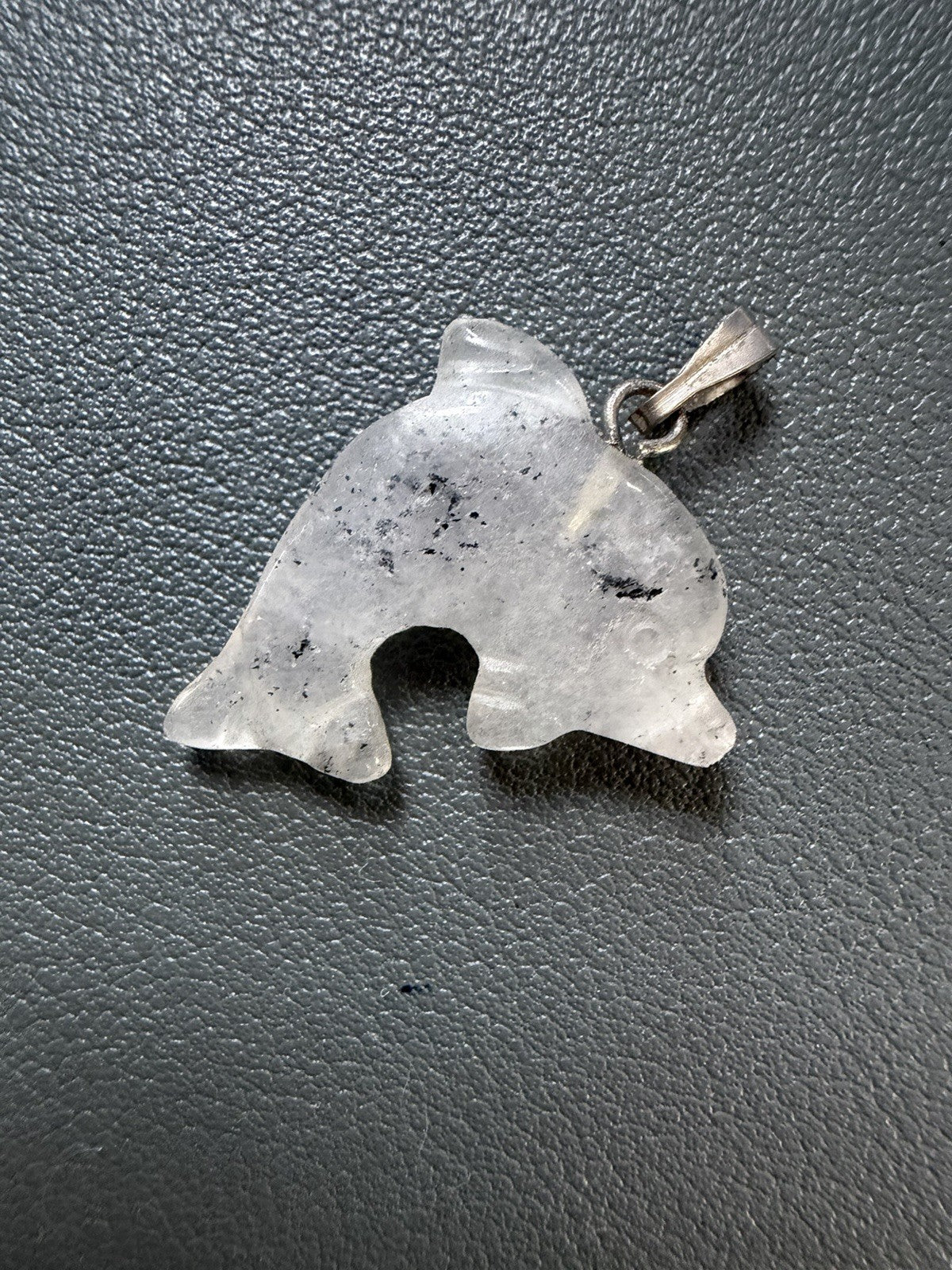 Natural  quartz dolphin carving pendant Or Charm