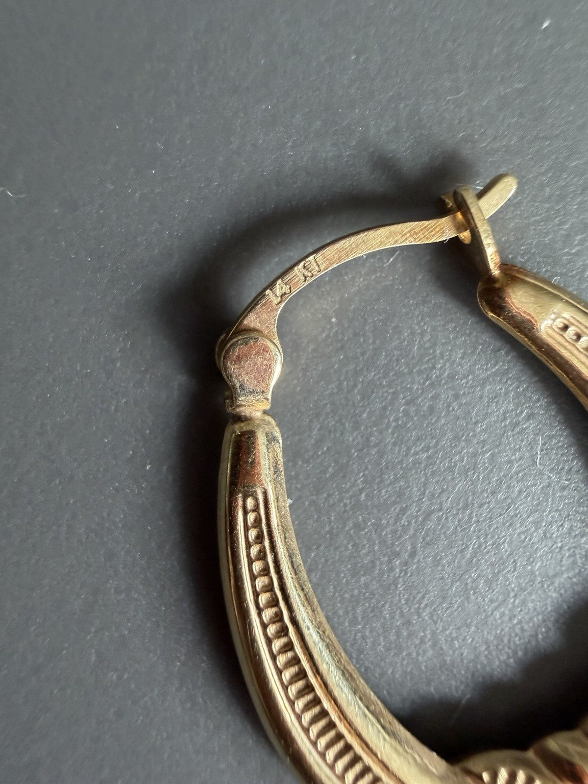 Vintage 14K Yellow Gold Twisted Rope Hoop Earrings Textured 1.5g