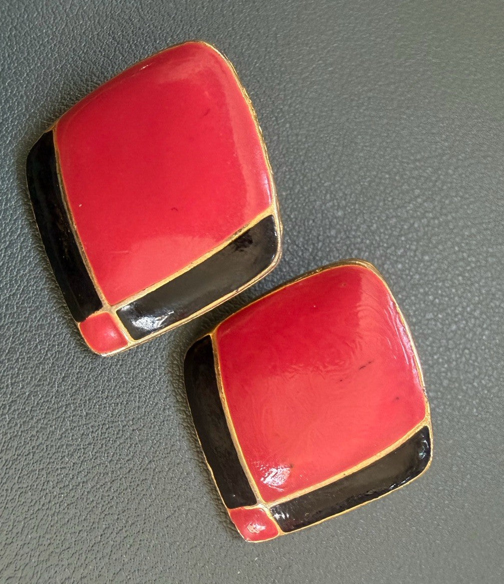 Vintage Chunky Black & Red Enamel Square Gold tone Stud Earrings