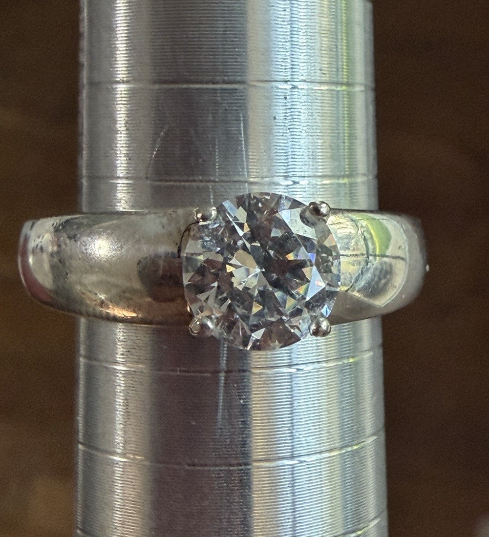 Stunning Engagement Style Sterling Silver 925 Unique Band Ring Size 8