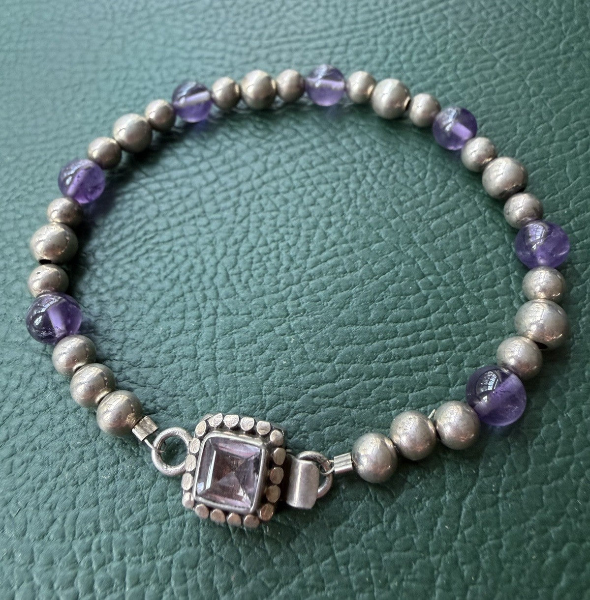 925 Sterling Silver Native Style Amethyst Bead Bracelet Gorgeous Box Clasp 6.5