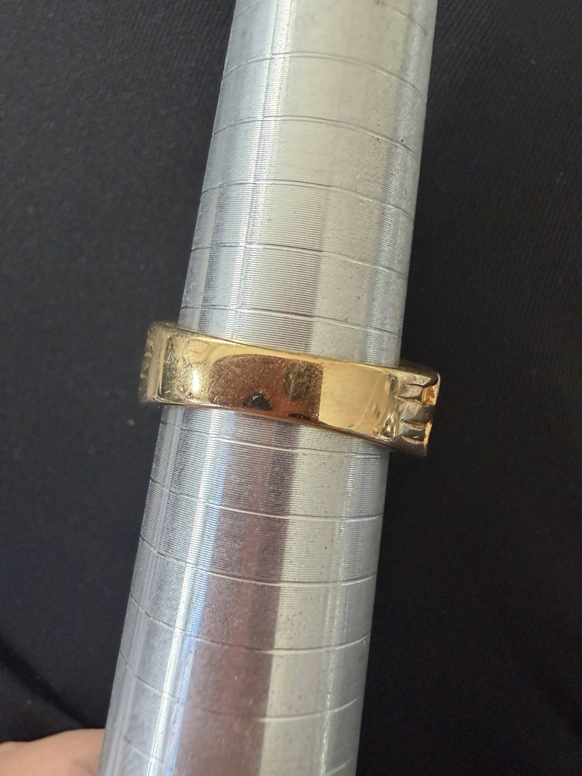 14K GE Yellow Gold Band Ring with Round clear glass Prong Setting, Size 10.5-11