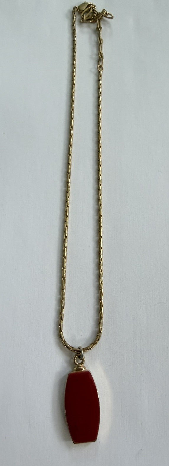 Liz Claiborne Red Pendant Necklace Gorgeous  Gold Tone Chain Signed  16inch VTG