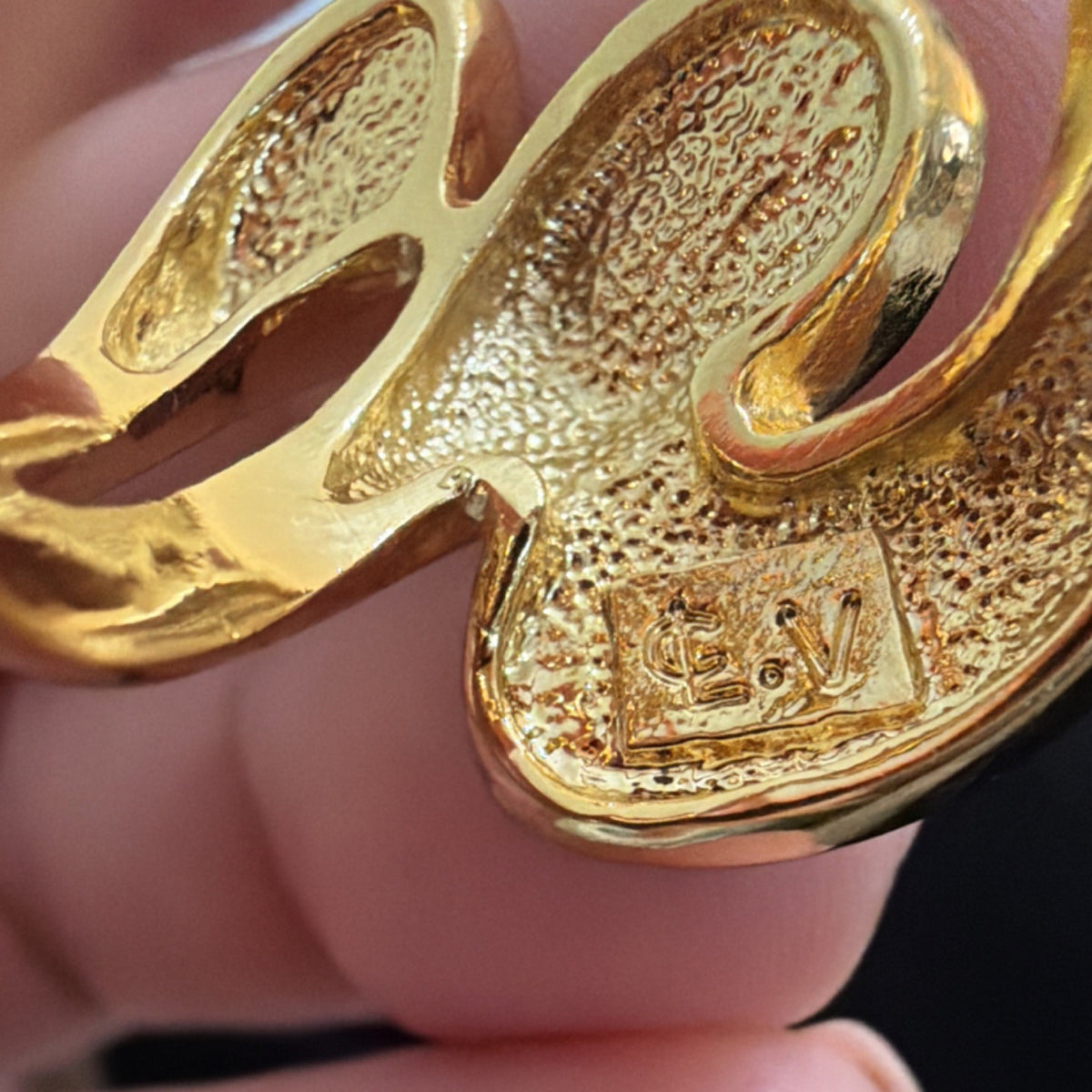 Camille Lucie Gold Tone Pink Teardrop Cocktail Ring Size 8 Designer signed