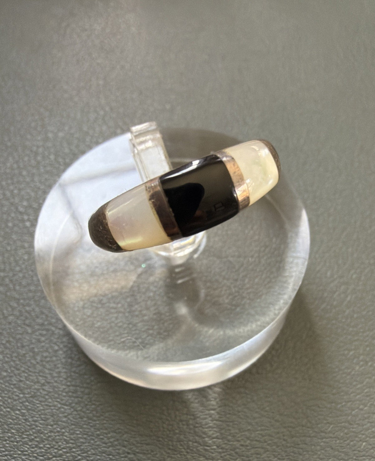 Stunning Sterling Silver Black Onyx & Mother Of Pearl Inlay Ring 925 Size 6
