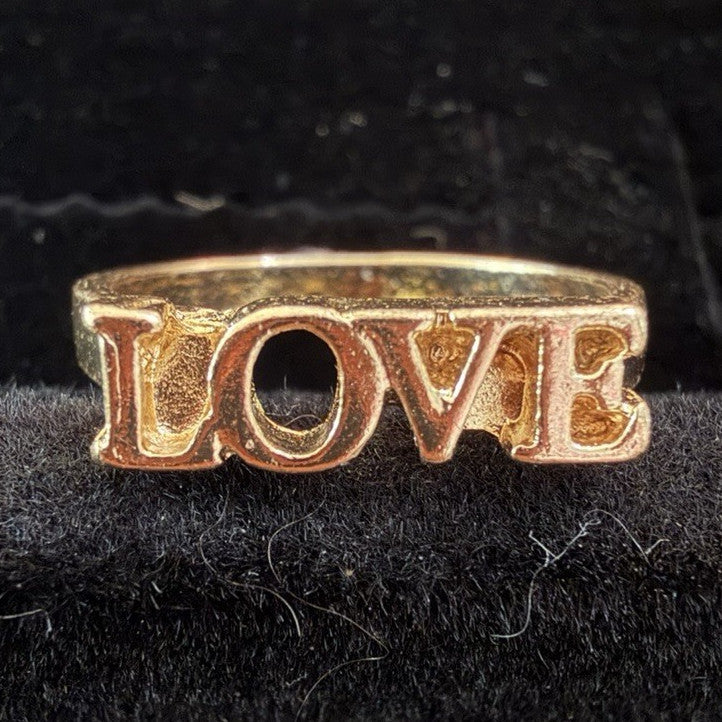Gold Tone Metal Band Statement Ring LOVE Design Fashion Size 5.25 band style 